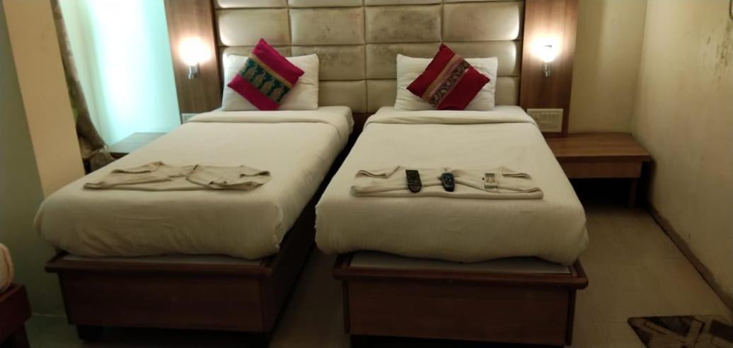 Hotel Aishwarya Residency Navi Mumbai Exterior photo
